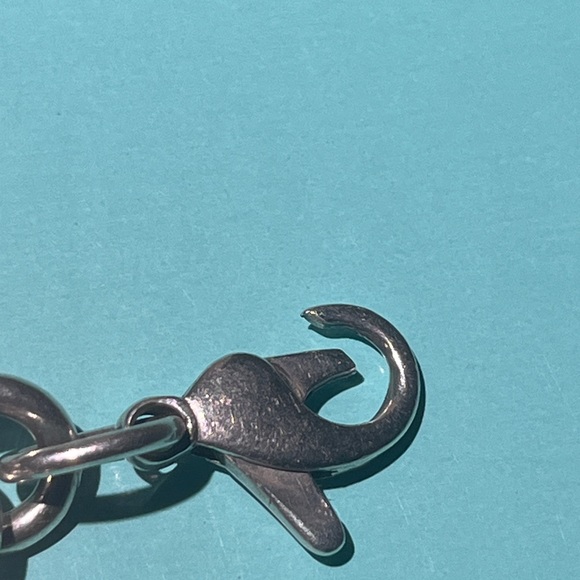 Tiffany & Co. Please Return To Tiffany & Co. New York Silver Heart Tag Bracelet - Picture 15 of 17